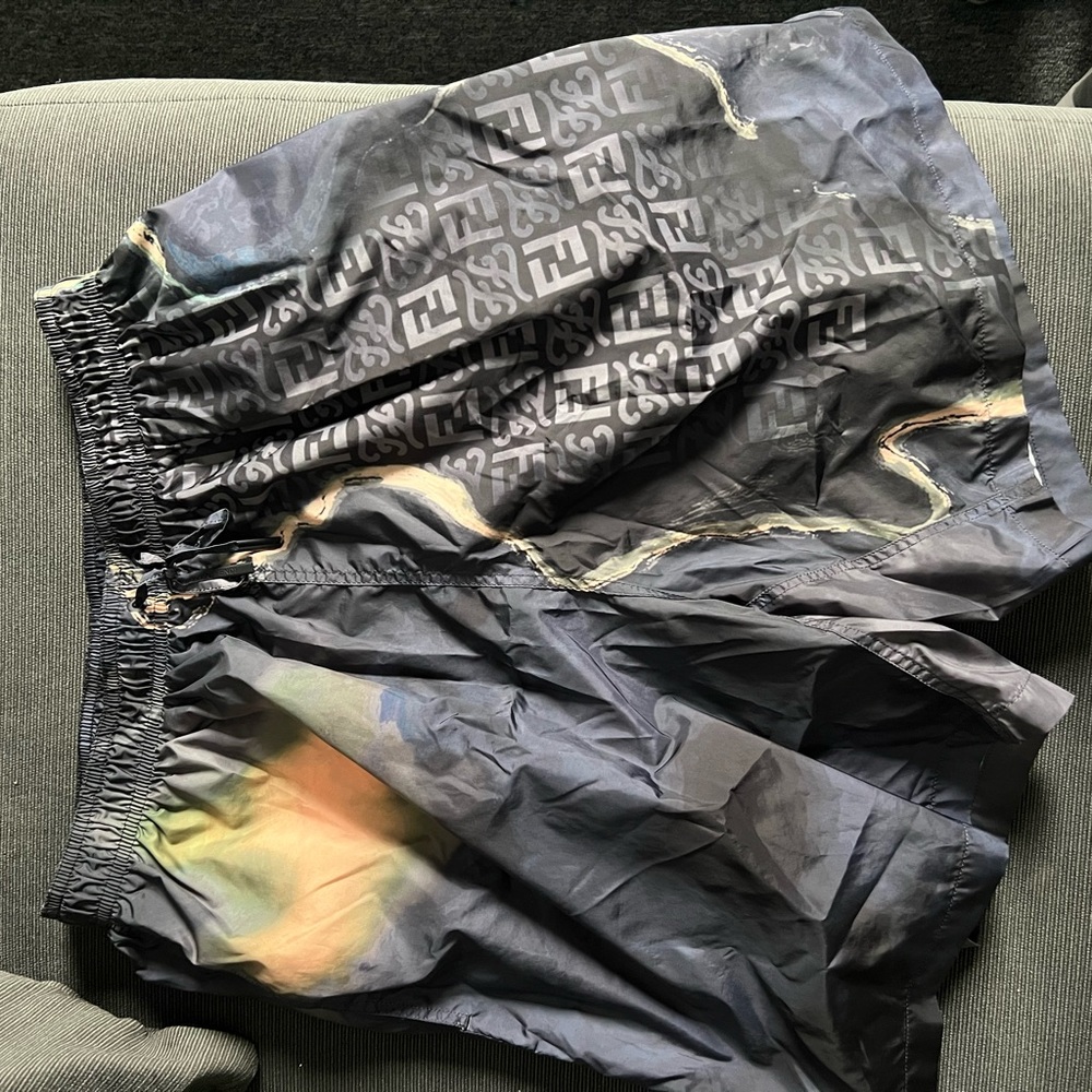 COPY - Swink trunks.